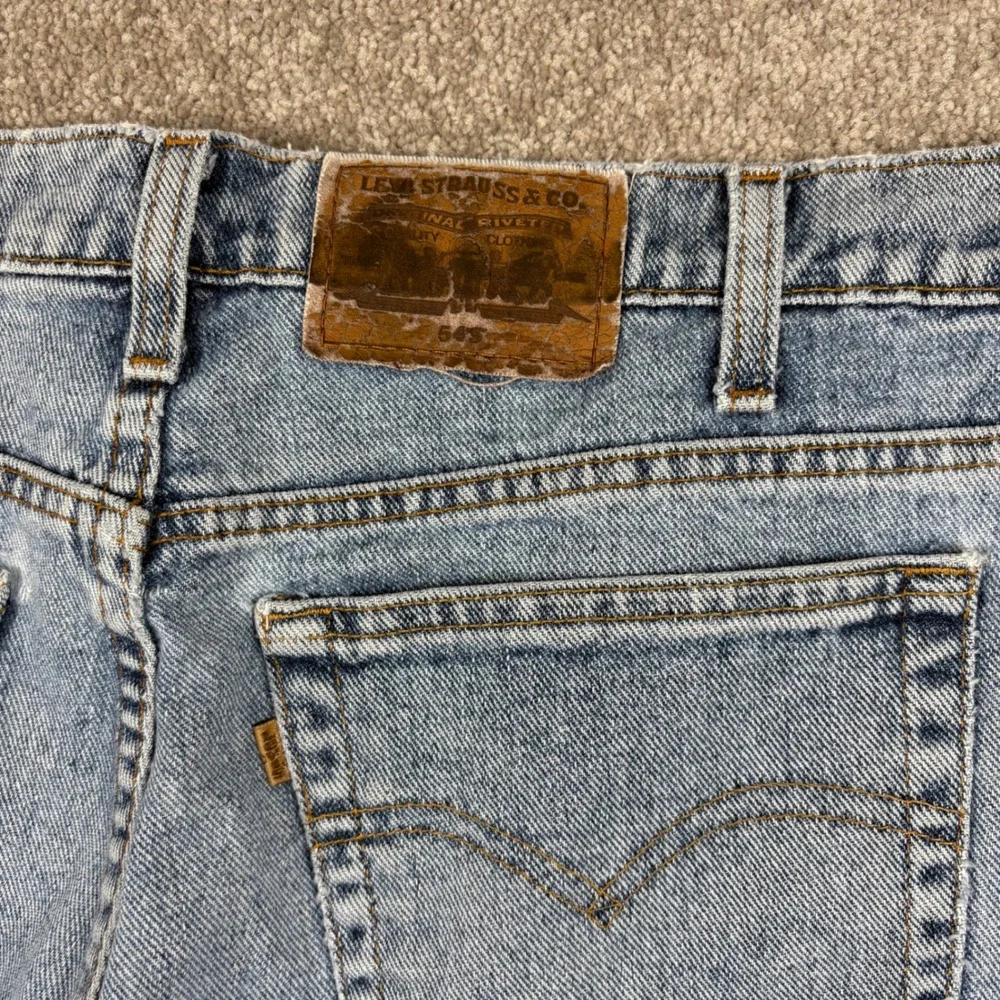 Vintage Levis 545 Loose Fit Denim Shorts Mens 34 Light Wash Orange Tab USA Made
